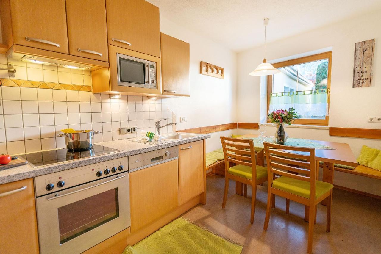 Haus Christlum Hotel อาเคนเคียร์ค ภายนอก รูปภาพ